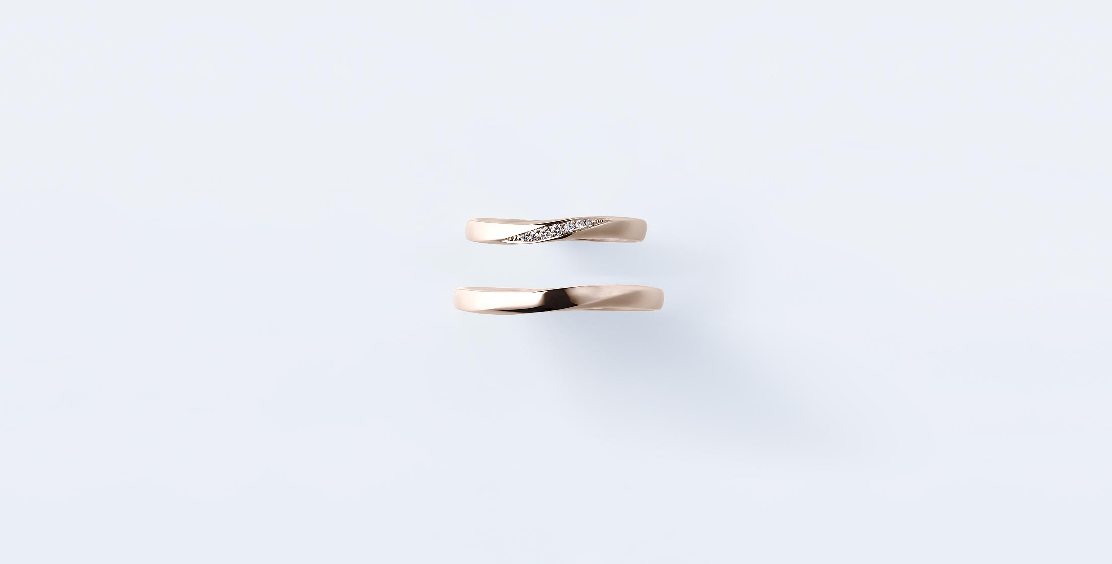 ことのは 結婚指輪 ウェーブライン7(S) 750PG
