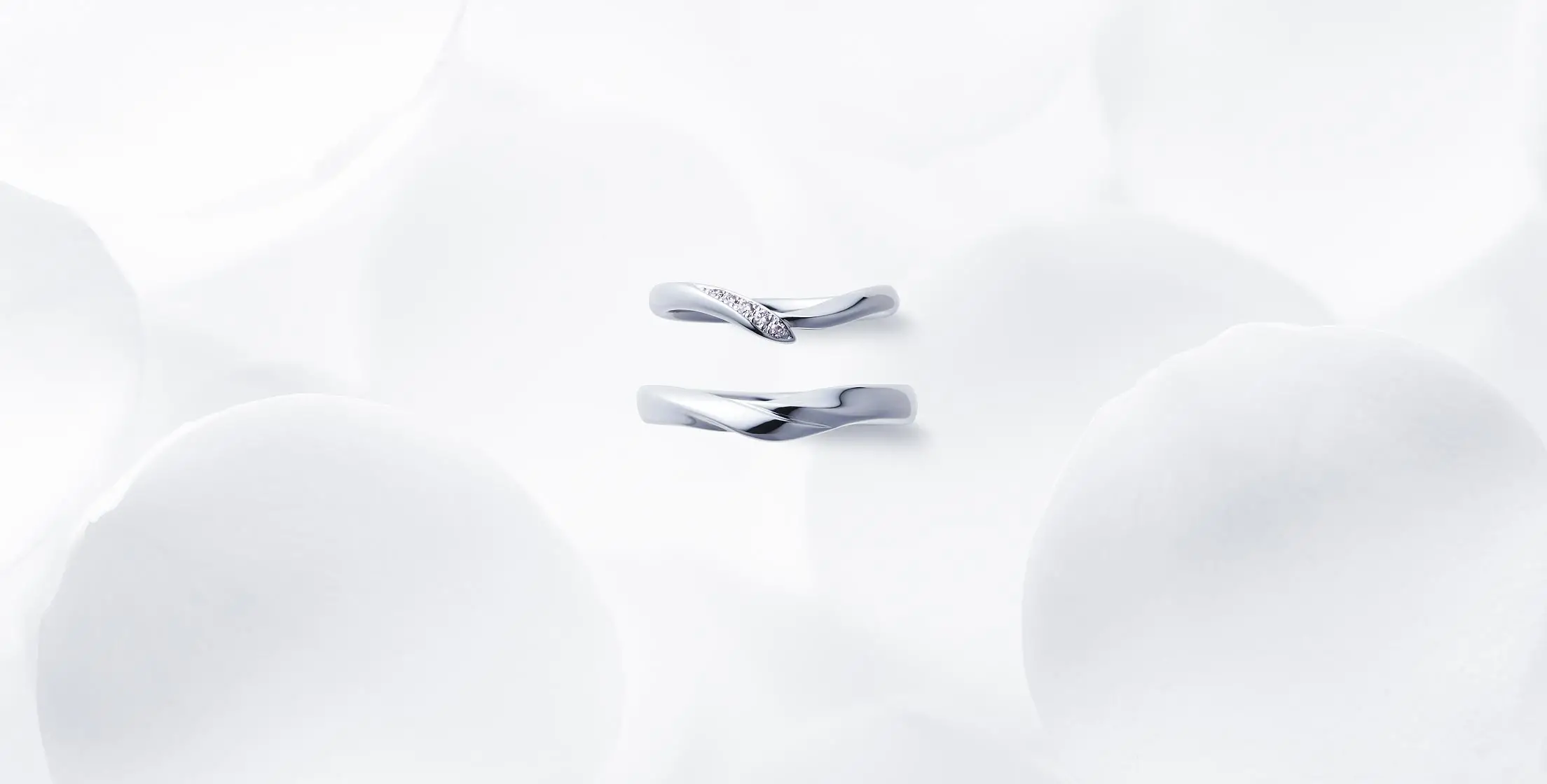美しいサファイアの結婚指輪の世界/ブルーだけでなくピンクもあるよ！ | 結婚指輪ガイド