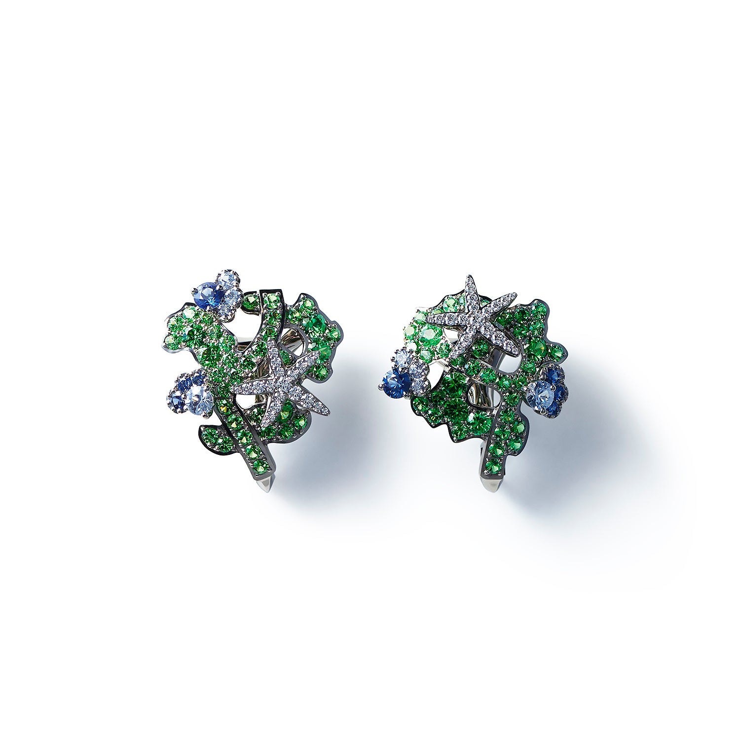 ピアス
