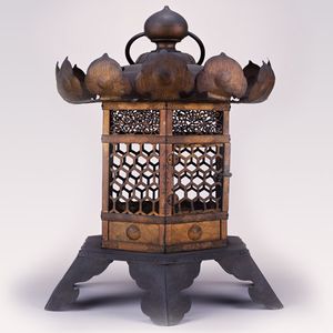 金銅亀甲文透彫釣灯籠