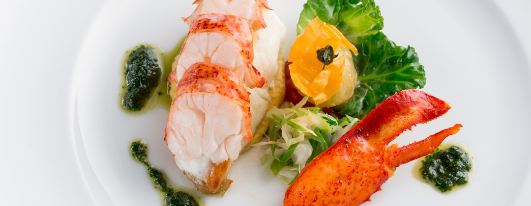 JASMAC PLAZA(ジャスマックプラザ)。料理。思わず写真に残したくなる美しい盛り付けが特徴のコース料理。ボリュームもたっぷりなので、男性ゲストも満足できるでしょう