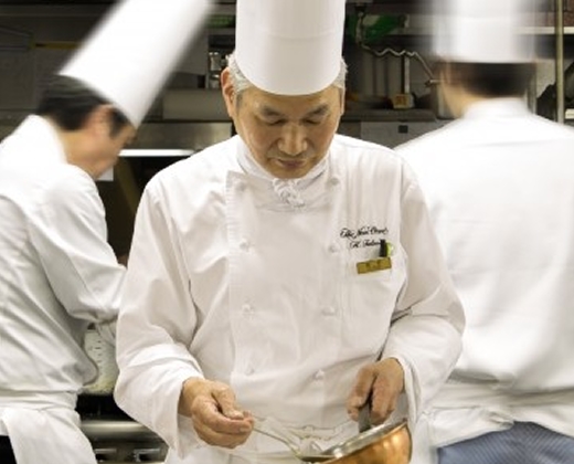 ニューオータニイン札幌。スタッフ。パーティーの進行に合わせて手際よく料理を仕上げてくれるシェフ