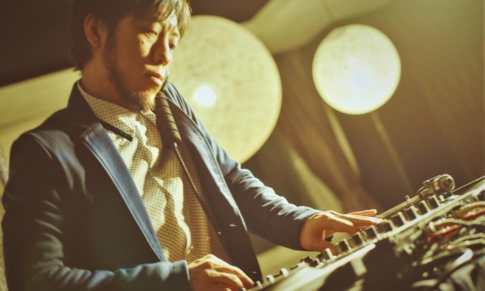 クロスホテル札幌 hache。演出・小物。サウンドディレクターのDJが音楽で結婚式の様々なシーンを演出してくれます