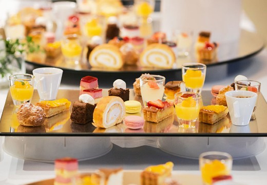 レストランMINAMI(レストランミナミ)。料理。デザートビュッフェは世代問わず喜ばれるおもてなしです