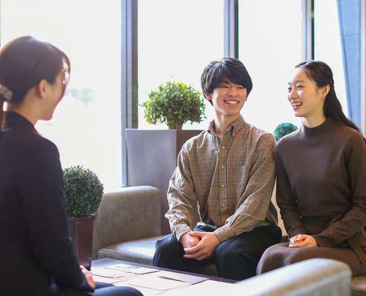 きざん三沢。スタッフ。柔らかい物腰で接してくれるので、打ち合わせの雰囲気も和やかに