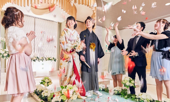 湯沢グランドホテル。演出・小物。ゲストからの祝福に包まれて行う華やかなアフターセレモニーを満喫できます