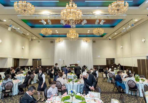 ブランニュー北上。披露宴会場。コンベンションホール『SAKURA–さくら-』は300名まで