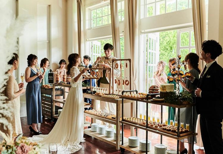 ensoleille（アンソレイユ）。料理。デザートビュッフェの演出はゲストにも喜ばれます