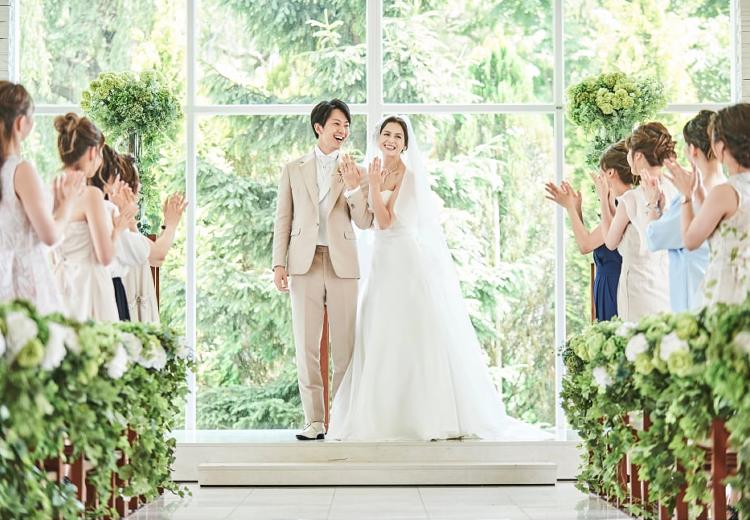 ensoleille（アンソレイユ）。挙式会場。チャペルでの挙式は、教会式と神前式に対応しています