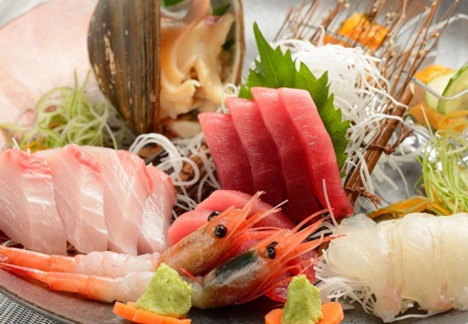 はまなすKaiyoukan（はまなす海洋館）。料理。東北を代表する気仙沼漁港で獲れた旬の魚介類が満載