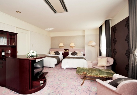 石巻グランドホテル。アクセス・ロケーション。挙式披露宴後、新郎新婦はそのままホテルに泊まることができます