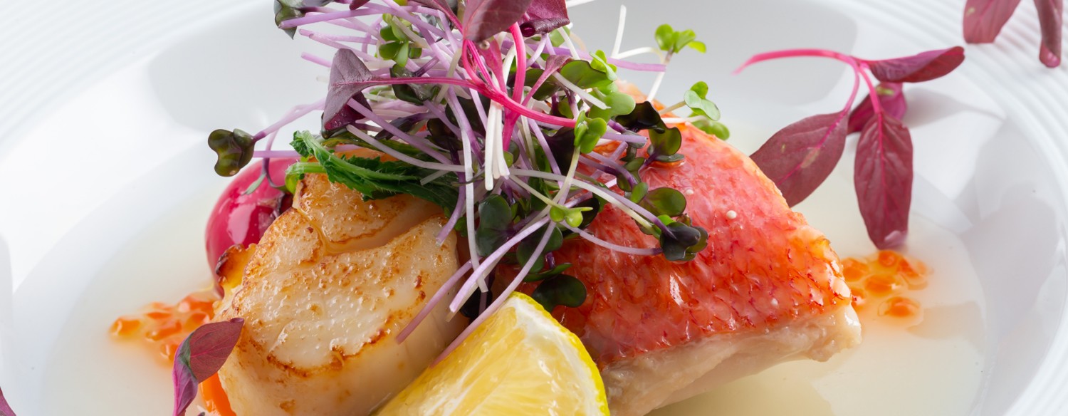 仙台ゆりが丘 マリアージュ アン ヴィラ。料理。漁港で水揚げされたばかりの新鮮な魚介類を使用。素材の持ち味を生かした味わいを、心行くまで堪能できます