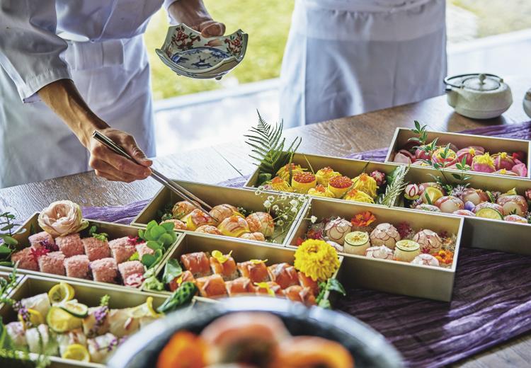 青龍荘。料理。職人が目の前で握る寿司ビュッフェでゲストをおもてなし