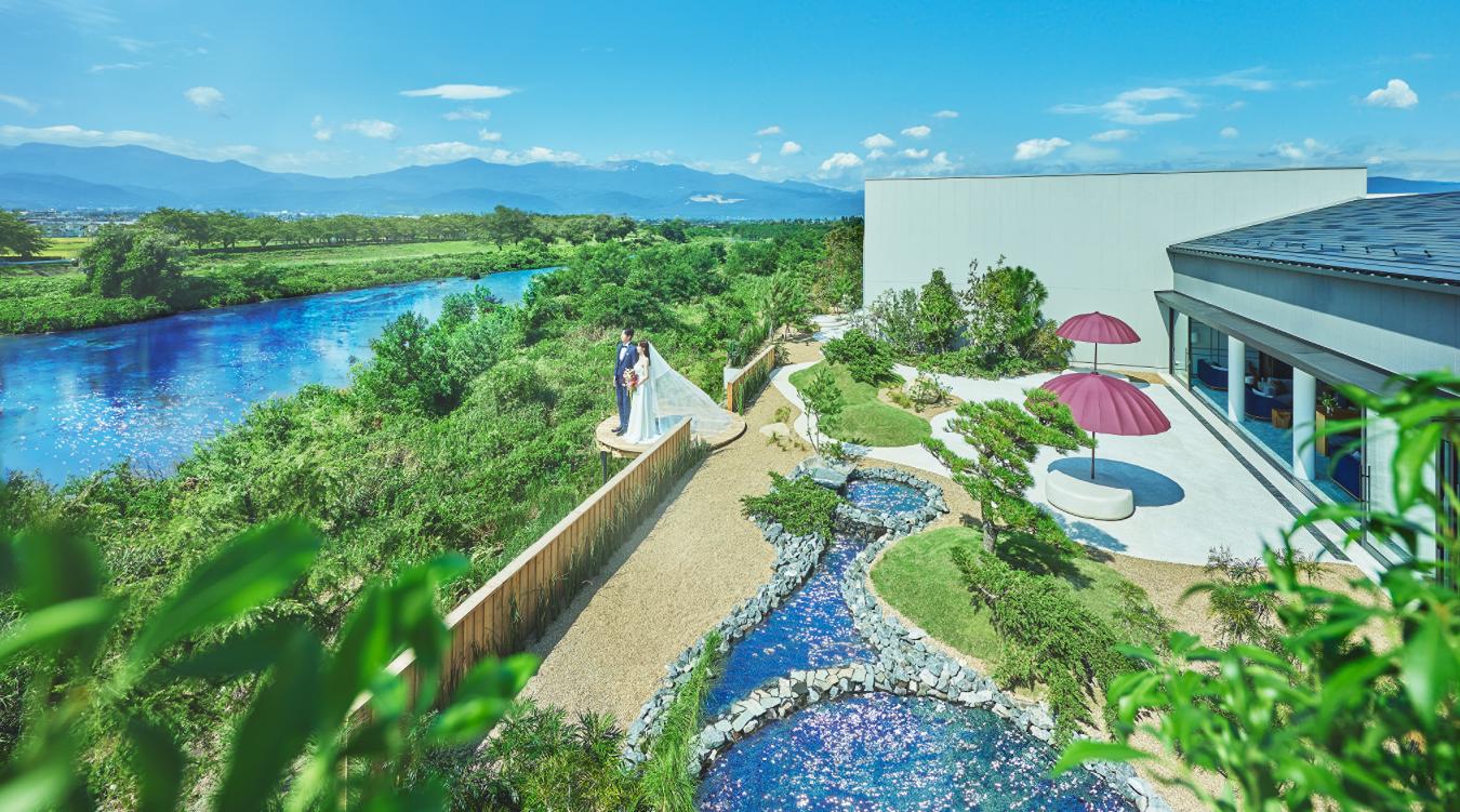 AMANDAN AISLE(アマンダンアイル)