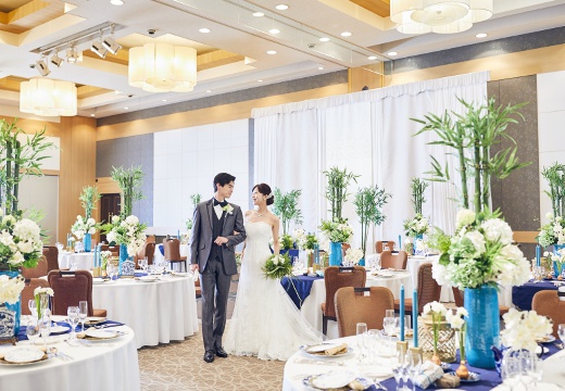 ホテル・ザ・ウエストヒルズ・水戸。披露宴会場。シンプルなデザインなので、洋装・和装どちらも映える空間です