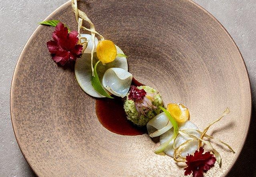 ザ グランダブリュー 水戸(THE GRAND W MITO)。料理。アートのように美しいキュイジーヌでおもてなし
