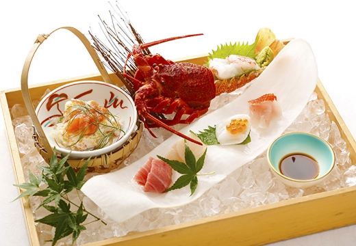 ブレスインフォレスト。料理。熟練の料理長による、匠の技が光る美しい日本料理