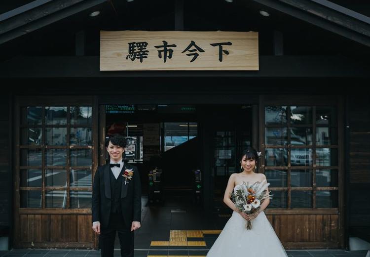 SL大樹Wedding（エスエル大樹ウェディング）。挙式会場。昭和のレトロな雰囲気が漂う下今市駅が結婚式の舞台