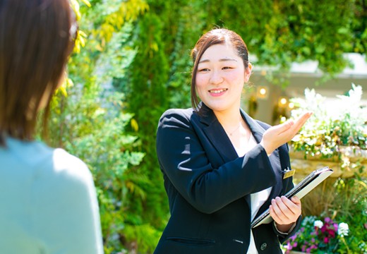 鈴華Grace(鈴華グレイス)。スタッフ。細かい事前の打ち合わせを経て、ふたりにぴったりな結婚式を