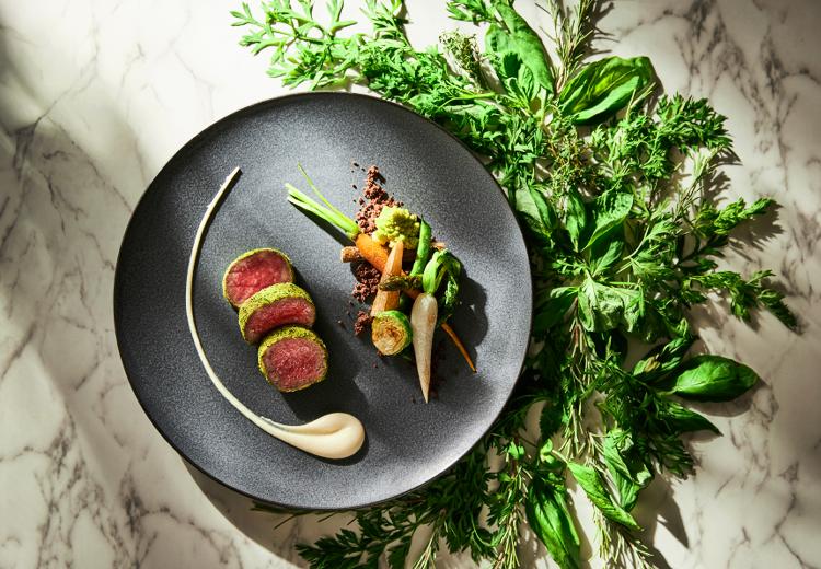 シェタカ高崎。旬の食材をたっぷり使用したモダンフレンチを堪能できます