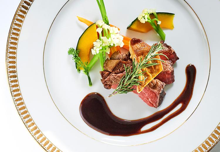 白金迎賓館 アートグレイスクラブ。料理。ふたりだけのオリジナルメニューにも対応してもらえます