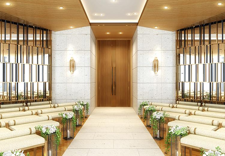 ストリングスホテル東京インターコンチネンタル。挙式会場。ゲスト席の周りは鏡で囲まれ、奥行きと広がりを感じさせます