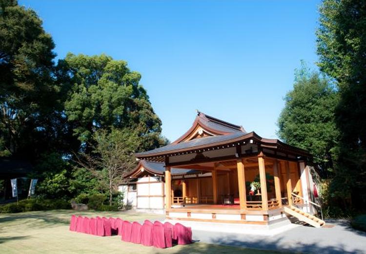 阿佐ヶ谷神明宮。挙式会場。伝統芸能の奉納も行われる能楽殿。最大40名まで参列可能です