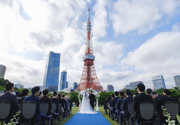 ザ・プリンス パークタワー東京。挙式会場。東京タワーをバックにセレモニーを行える『プリンス芝公園』