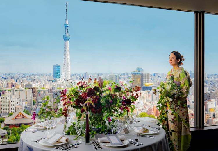 浅草ビューホテル。披露宴会場。浅草寺や花やしきを見下ろせば、下町情緒が感じられます