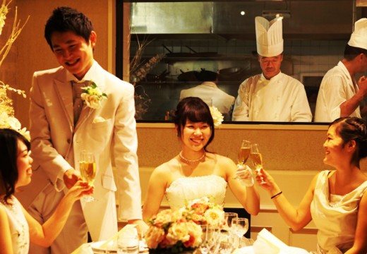 八王子エルシィ。披露宴会場。ライブキッチンがあるので料理を待つ時間も楽しめます