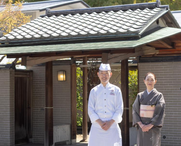 有栖川清水。スタッフ。人生の晴れ舞台で輝けるようにサポートしてくれます