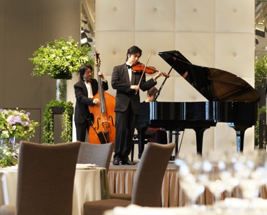 パレスホテル東京。演出・小物。美しいメロディーを奏でる、生演奏の演出も素敵