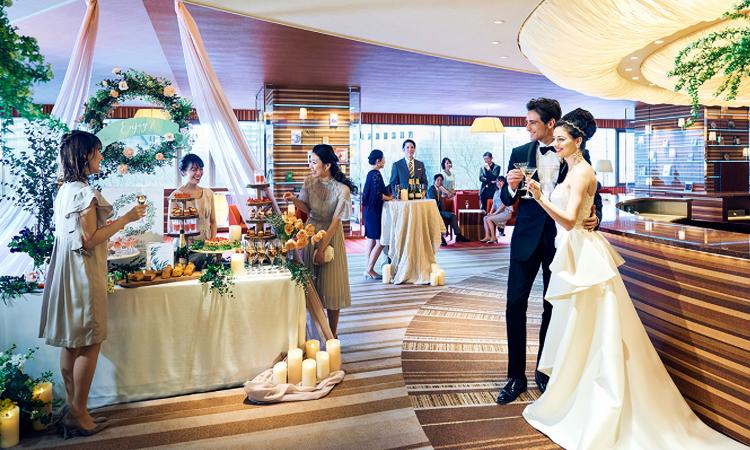 ヒルトン東京。演出・小物。バーカウンターなどゲストにくつろいで過ごしてもらうための設備が充実