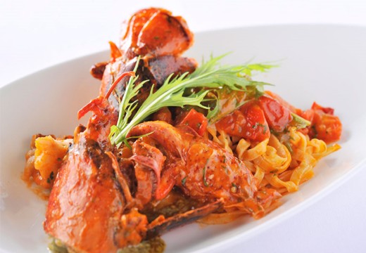 XEX ATAGO GREEN HILLS(ゼックス 愛宕 グリーンヒルズ)。料理。パスタや焼きたてピッツァはゲストからの評価も高い人気メニュー