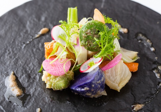 Legato(レガート)。料理。旬や産地にこだわった厳選食材を使用しています