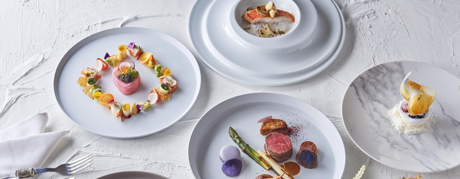 シャルマンシーナ TOKYO(シャルマンシーナ 東京)。料理。目でも舌でもしっかりと楽しめる料理の数々。テーブルにサーブされるたびにゲストの笑顔が弾けます