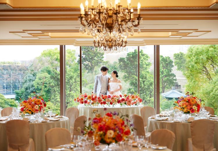 リーガロイヤルホテル東京。披露宴会場。緑豊かな庭園の景色を望む『ガーデンテラス』は54名まで