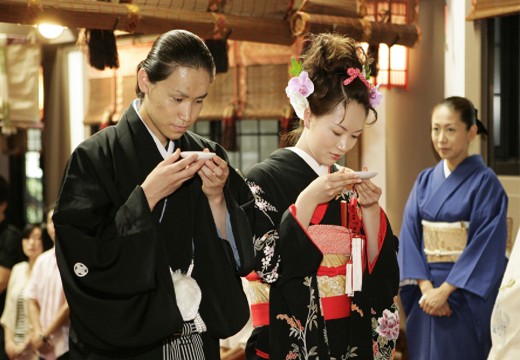 芝大神宮。厳かな神前での誓いの儀式を経て新たな門出を迎えます