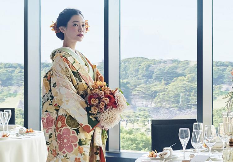 東京會舘。演出・小物。普遍的な美しさを持つこだわりの衣裳が揃います