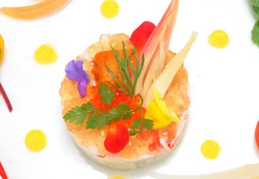 BATUR TOKYO(バトゥール東京)。料理。心躍る美しい盛り付けにも、シェフの実力の高さを感じられます
