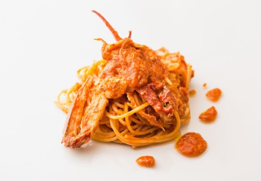 Ristorante L’OSTERIA（リストランテ オステリア）。料理。生の渡り蟹をたっぷり使った『渡り蟹のトマトソース』