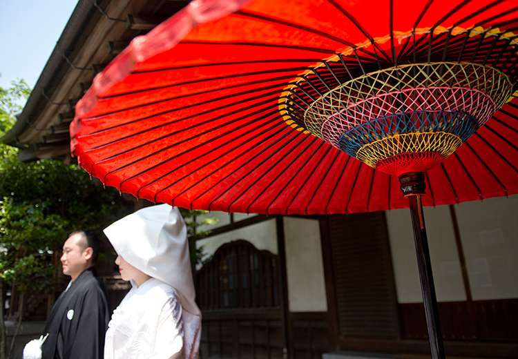 日本料理 もちづき。レストラン提携の神社を舞台に執り行う厳粛な神前式