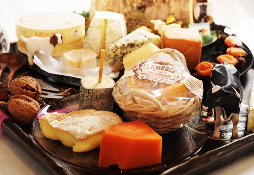 L’Alliance（ラリアンス）。料理。ワイン好きのゲストに大好評のチーズビュッフェ