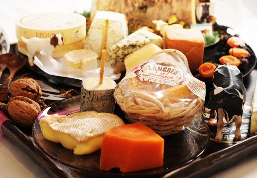L’Alliance(ラリアンス)。料理。ワイン好きのゲストに大好評のチーズビュッフェ