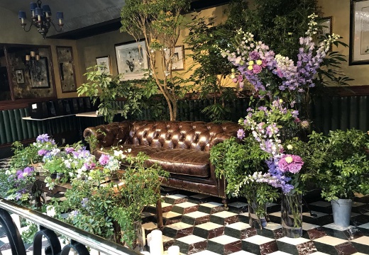 Stellato(ステラート)。披露宴会場。ふたりのイメージに合わせて自由にコーディネート可能