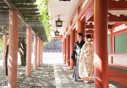 メゾン ポール・ボキューズ。挙式会場。近隣神社にて格式高い神前式を執り行うこともできます