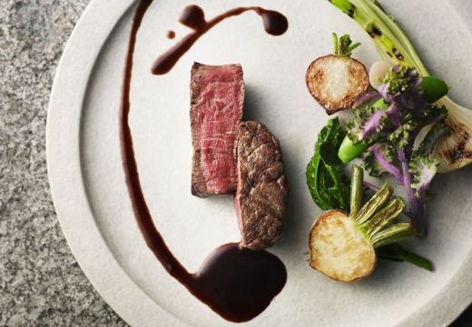 ザ リュクス 銀座（THE LUXE GINZA）。料理。旬や鮮度を考慮し、厳選された食材を使用した料理が登場