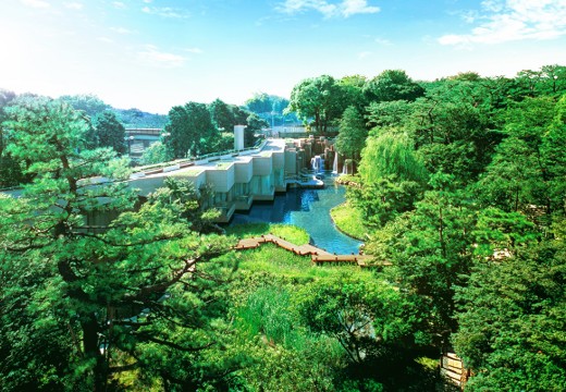 東京マリオットホテル。挙式会場。御殿山庭園の緑に包まれたロケーションが結婚式の舞台です