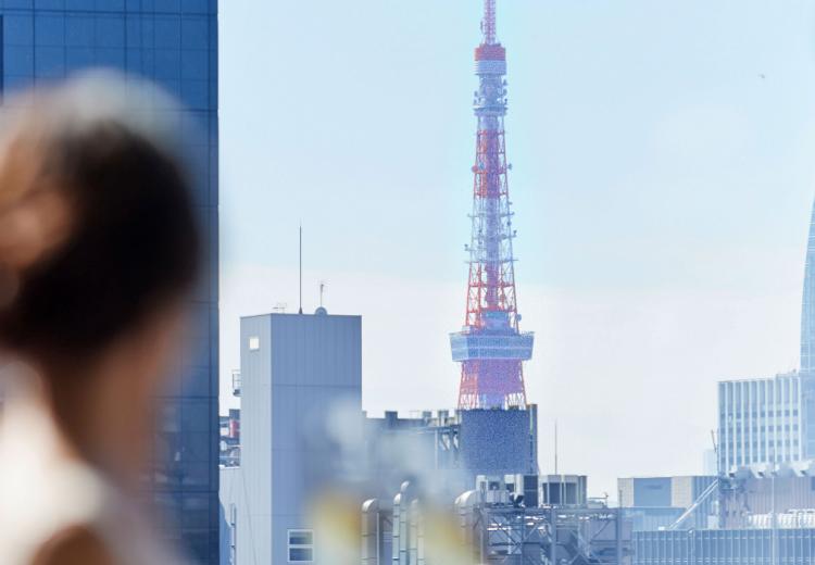 ルクリアモーレ銀座。披露宴会場。東京タワーがそびえる、都心ならではの景色を楽しめます