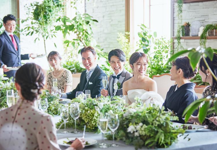 ルクリアモーレ銀座。披露宴会場。感謝の気持ちを届ける、和やかなひとときを実現